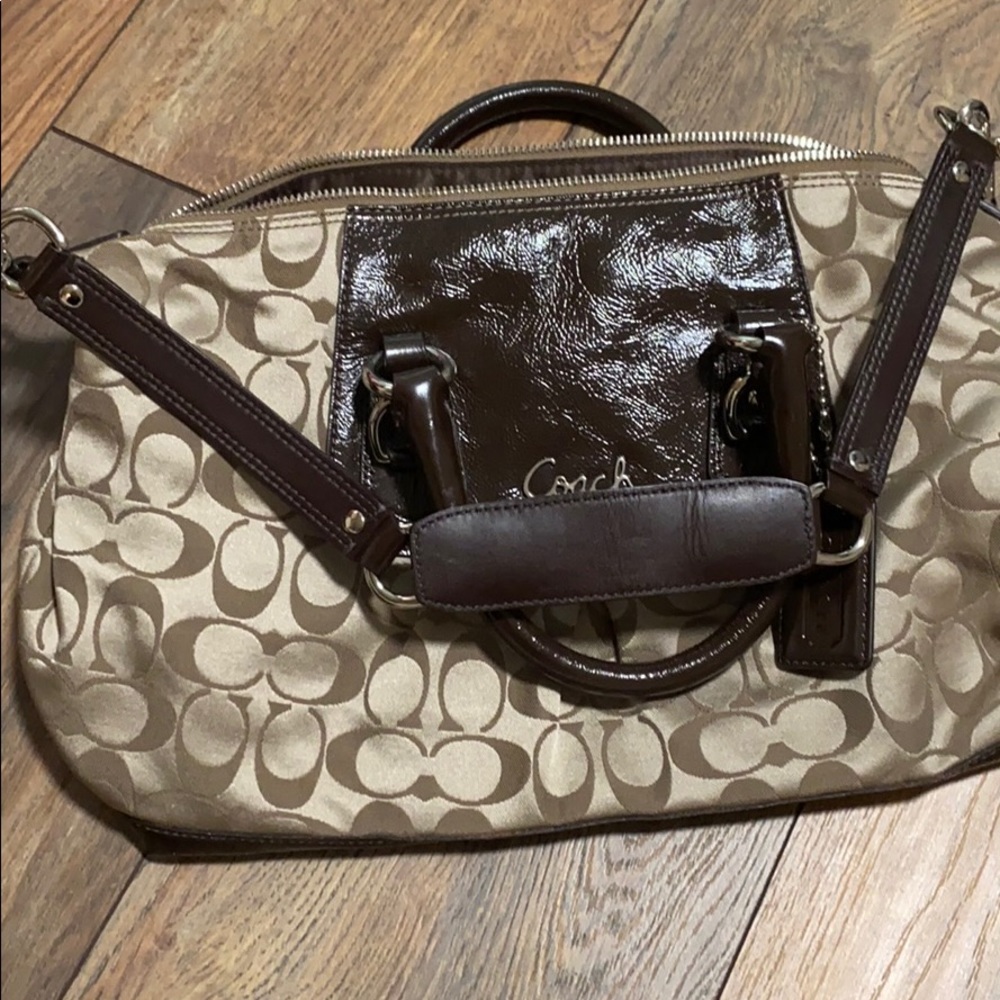 Coach purse - Picture 2 of 2